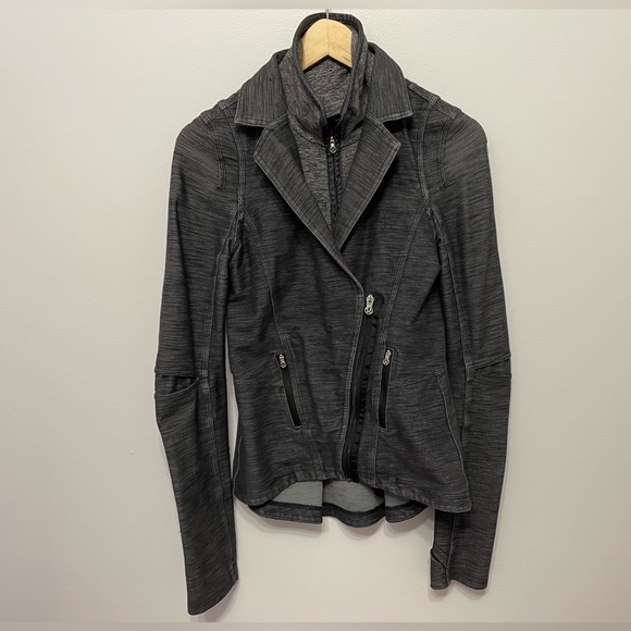 lululemon athletica Jackets & Blazers - Lululemon Athletic Blazer Pleated